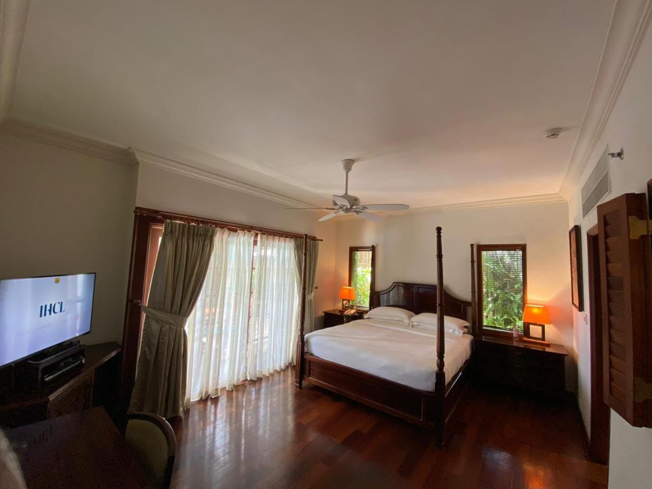 Taj Green Cove Resort And Spa Ковалам Экстерьер фото