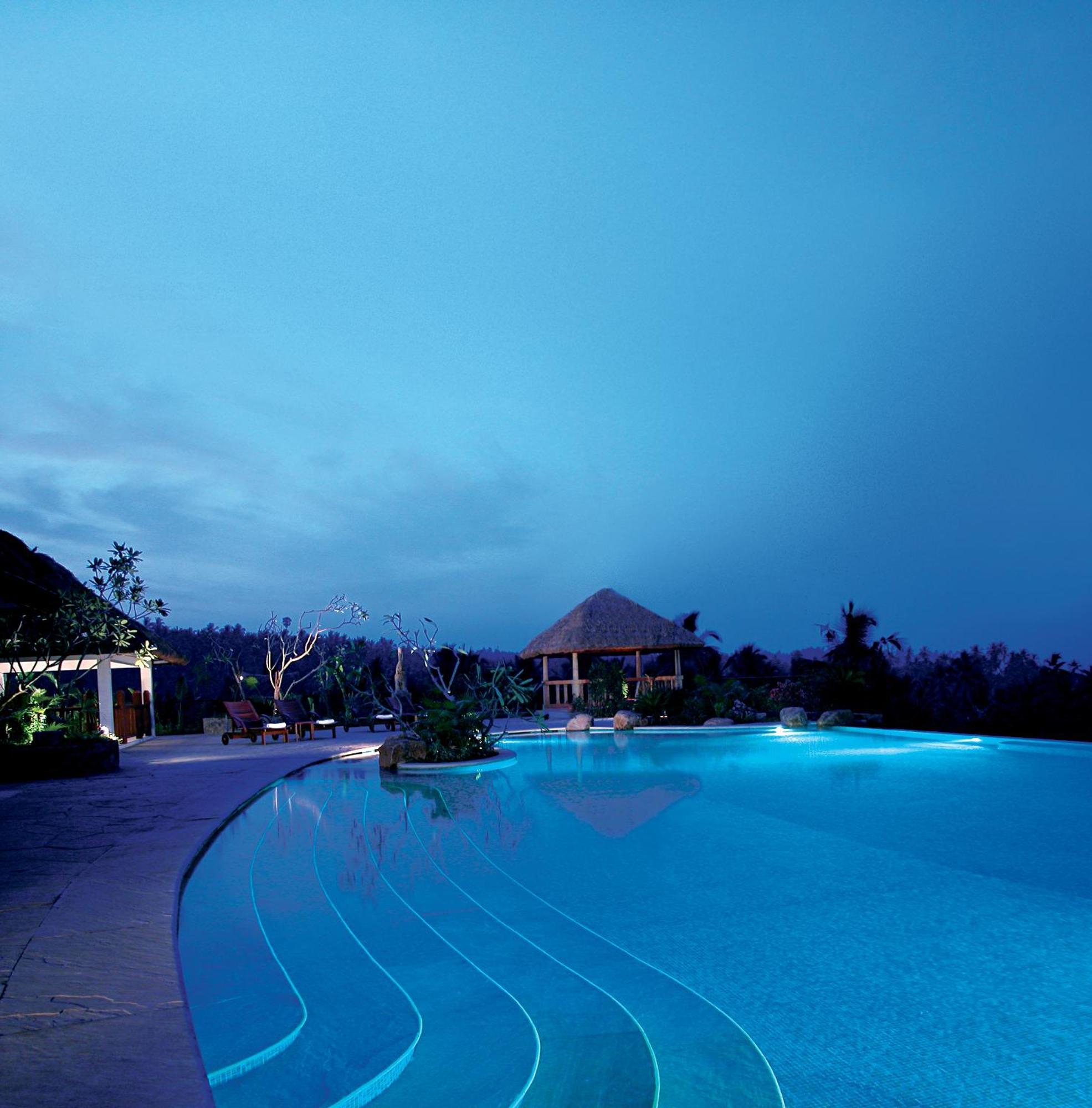 Taj Green Cove Resort And Spa Ковалам Экстерьер фото