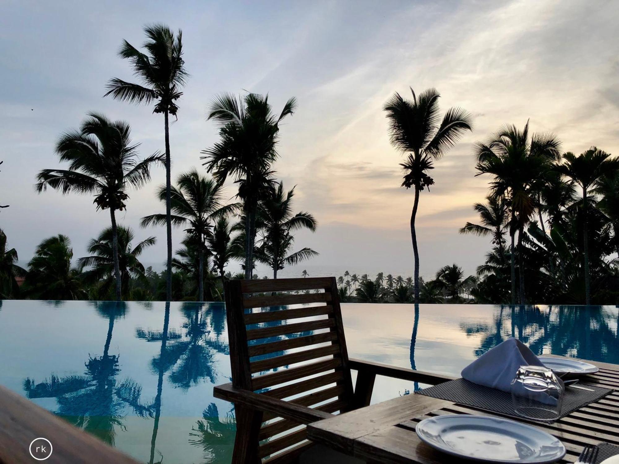 Taj Green Cove Resort And Spa Ковалам Экстерьер фото