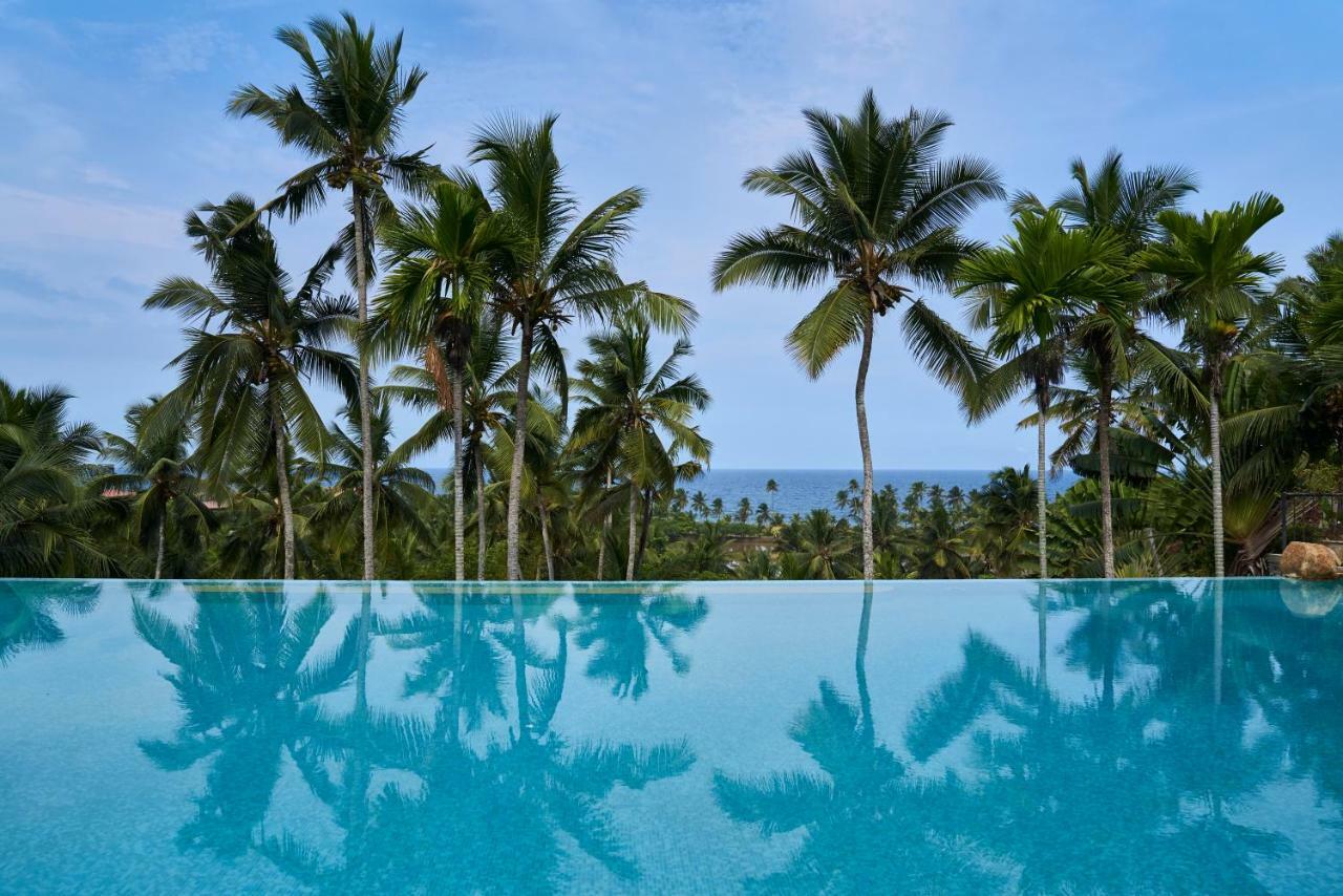 Taj Green Cove Resort And Spa Ковалам Экстерьер фото